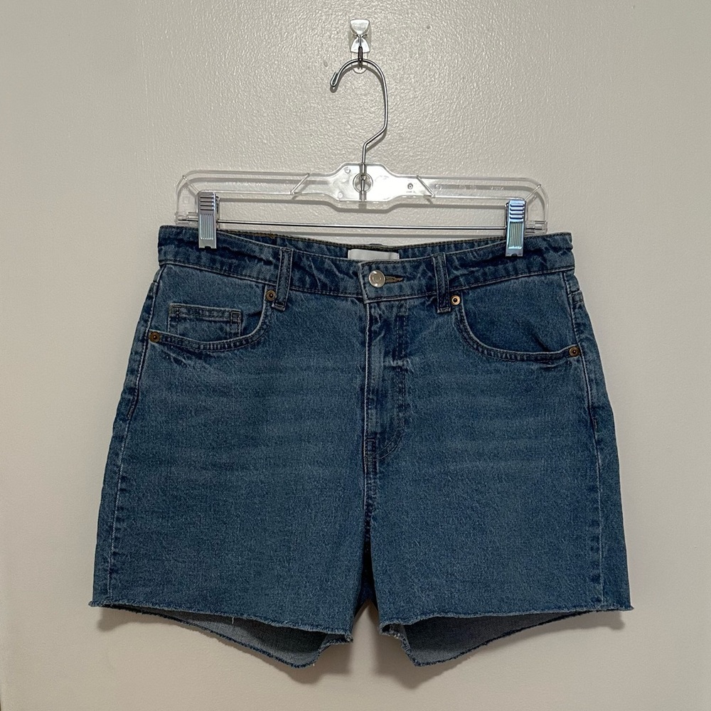 H&M Medium Wash Denim Shorts